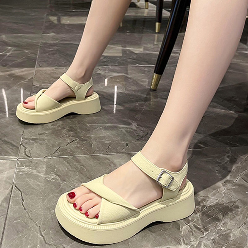 Xăng đan IELGY đế dày thời trang đơn giản dành cho nữ