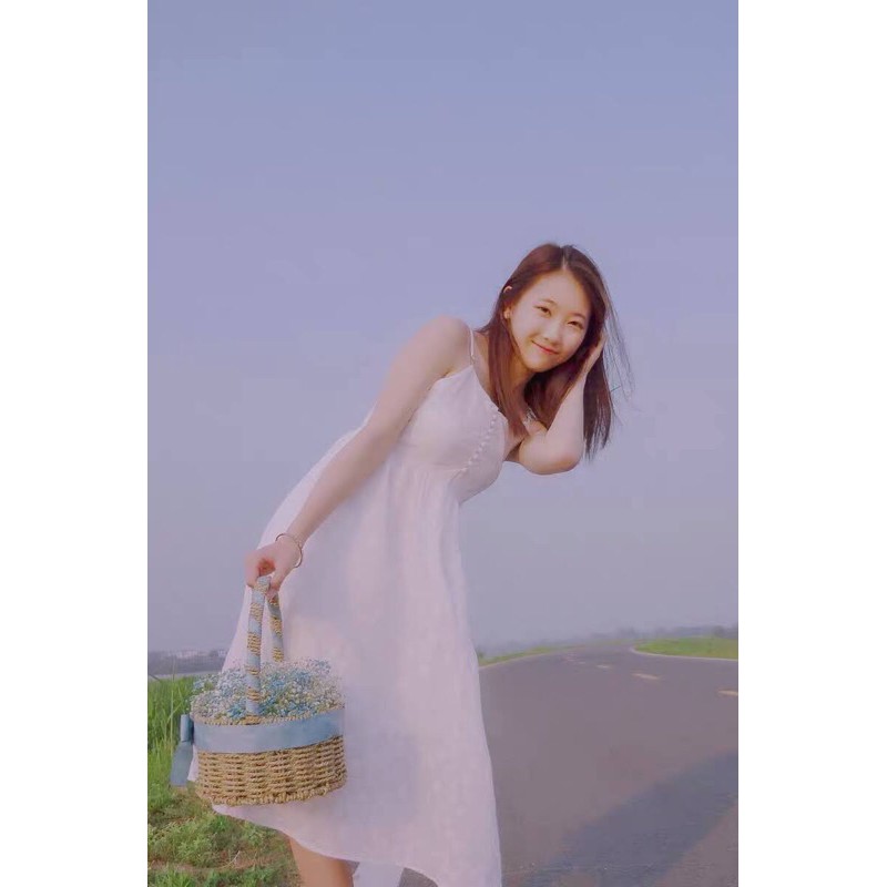 Váy Trắng Hai Dây Thêu Hoa Vintage | BigBuy360 - bigbuy360.vn