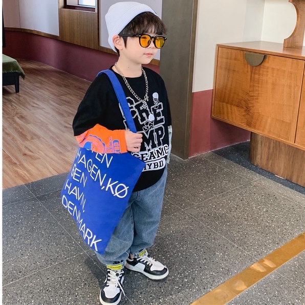 AB374 - Áo phông đen nối tay in chữ sz 100-150,  áo phông  bé trai, cotton, thiết kế thời trang thu đông 2022