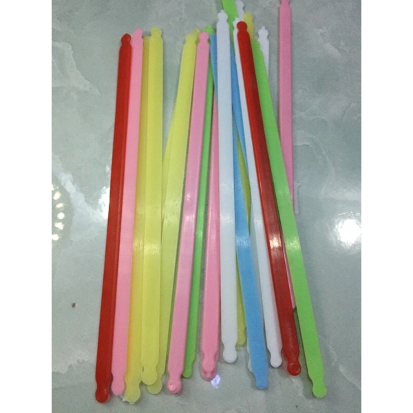 1 cạo lưỡi thanh bé