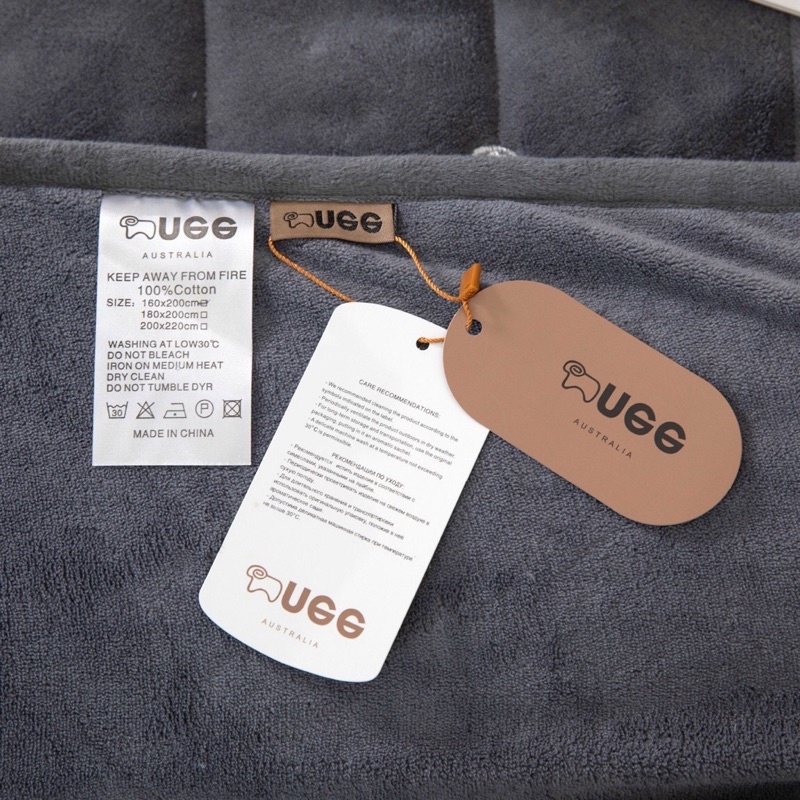 THẢM NỈ NHUNG UGG BO CHUN BỌC ĐỆM TẶNG KÈM 2 VỎ GỐI