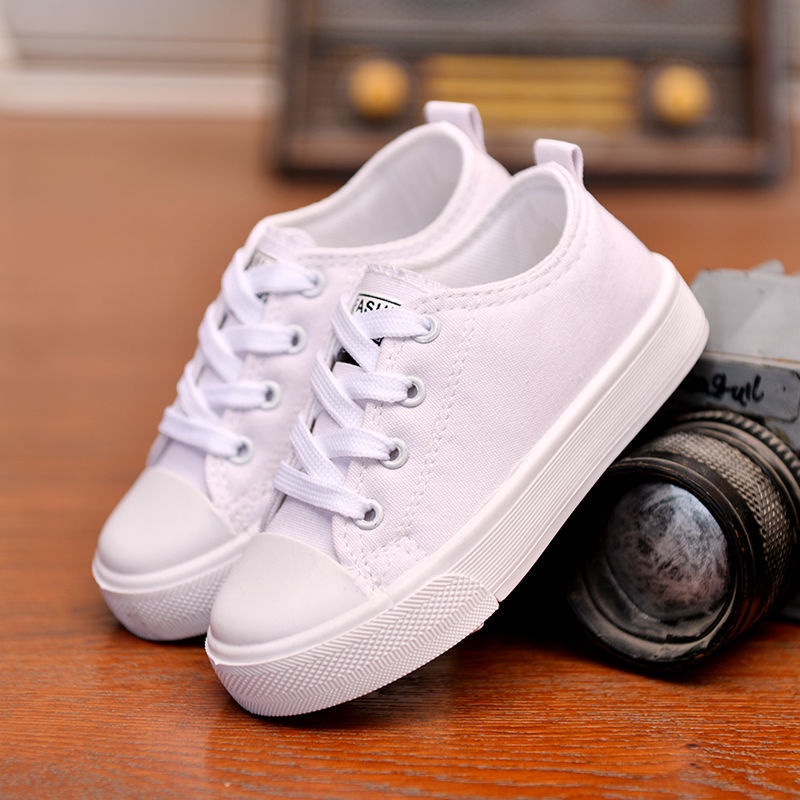Giày Thể Thao Vải canvas Cổ Thấp Thoáng Khí Màu Trắng Đen Xinh Xắn Cho Bé