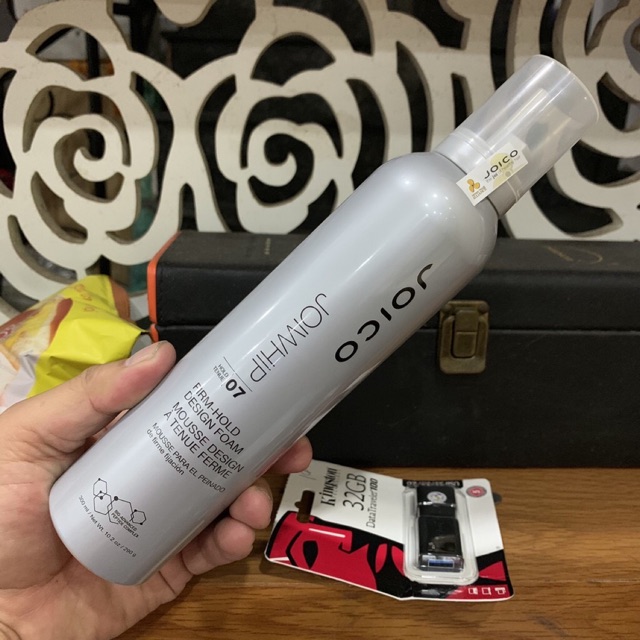 Mousse Joico Joiwhip tăng độ phồng và giữ nếp ( độ cứng 7 ) 300ml