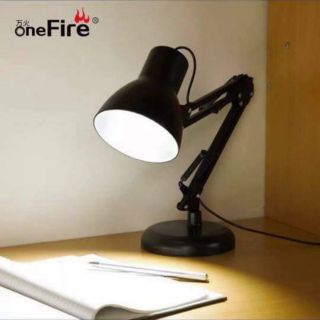 Đèn học kẹp bàn chống cận