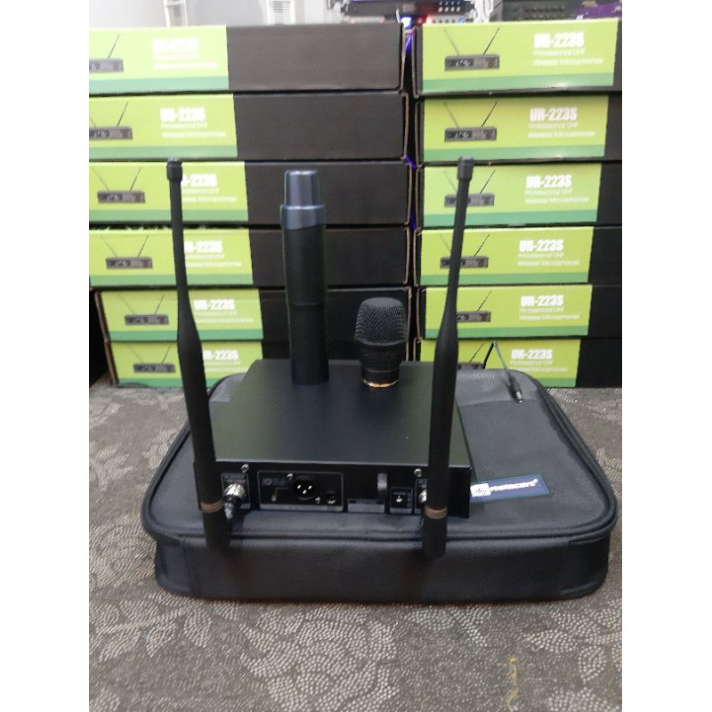 MÍC CHUYÊN NGHIỆP 1 TAY RELACART UR 223S