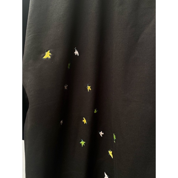 Áo thun thêu Heartstopper theo yêu cầu chất liệu cotton 4c chất dày dặn, cao cấp.