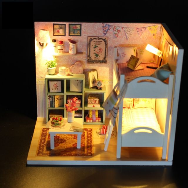 Đồ chơi mô hình nhà búp bê cho bé