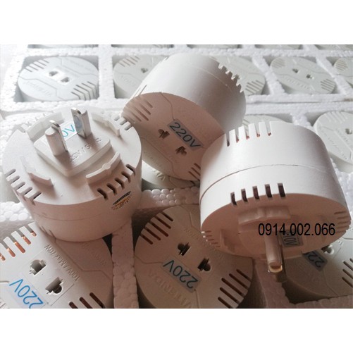 Bộ đổi nguồn ngược vào 110V ra 220V Công suất thực 70W đồng xịn. Phù hợp cầm đi nước ngoài. Vitenda