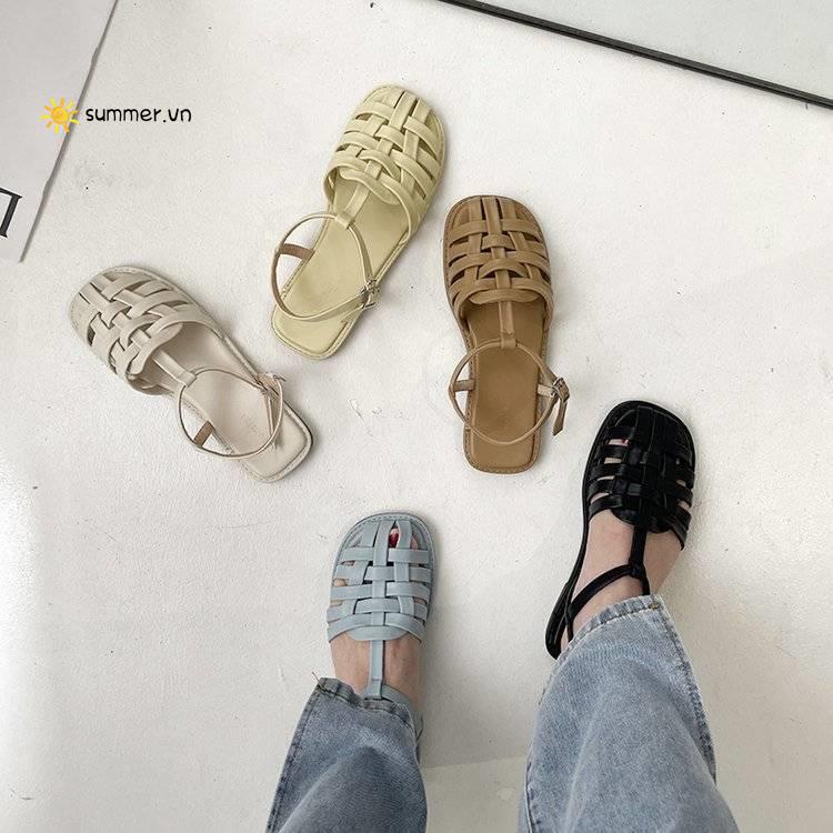 Giày Sandal Bít Mũi Size Lớn 41 Đế Bằng Thiết Kế Khoét Lỗ Mẫu Mới Thời Trang Cho Nữ