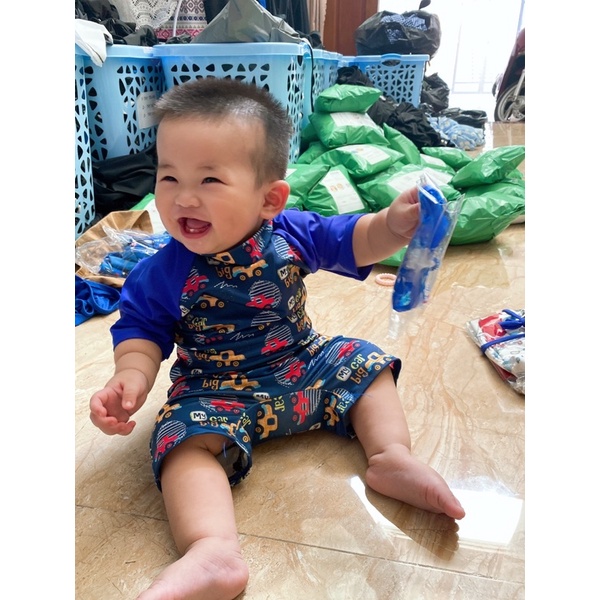 Đồ bơi bé trai liền thân tay ngắn hoạt hình, đồ bơi siêu nhân bé trai