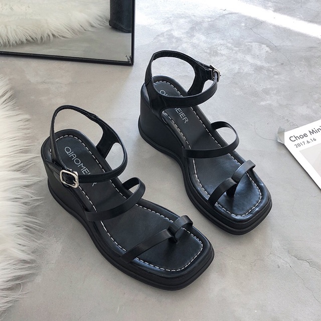 Giày sandal đế đúc xỏ ngón cao gót SC01