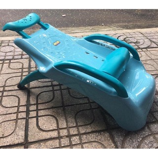 ghế gội đầu cho bé