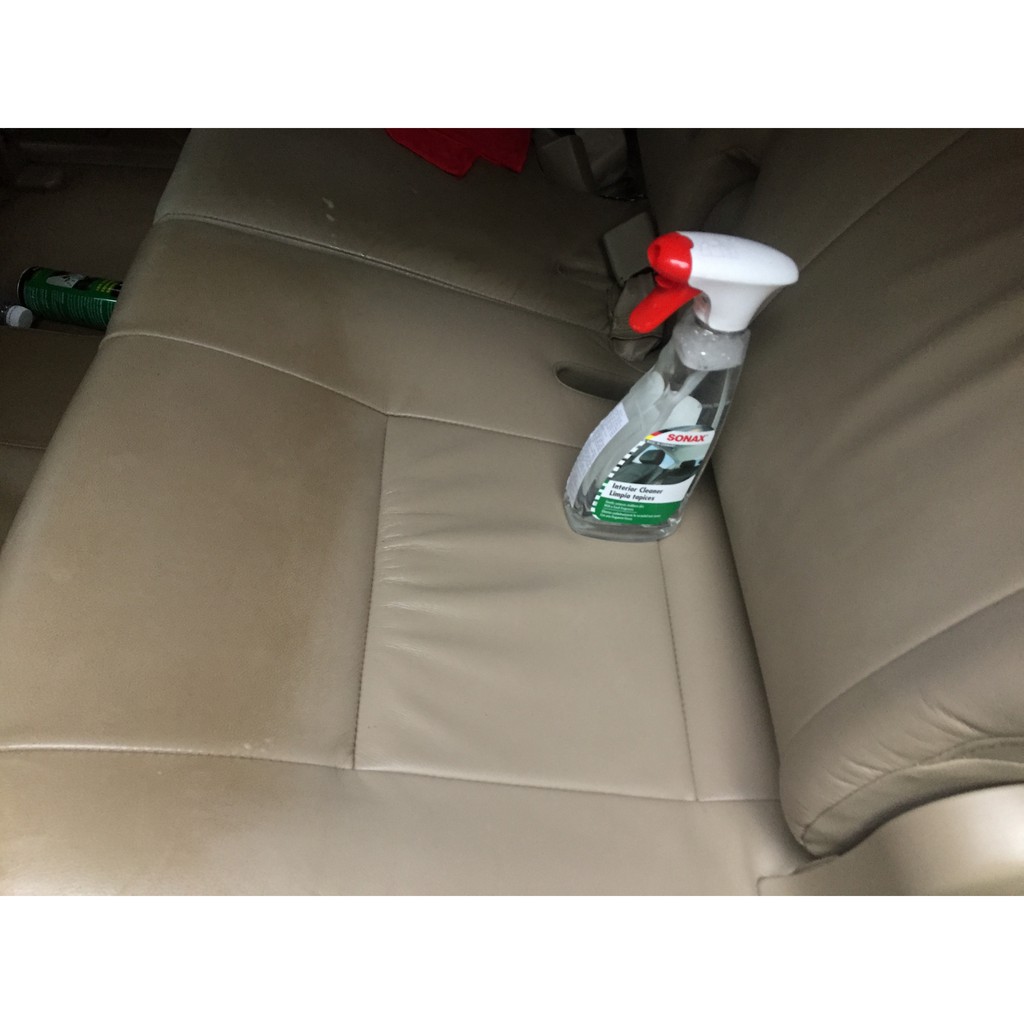 Làm sạch nội thất ô tô - Sonax Interior Cleaner
