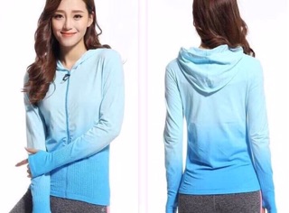 ÁO KHOÁC ĐI TẬP OMBRE