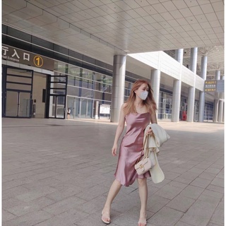 Váy hai dây lụa satin xẻ tà nữ [HÀNG ĐẶT TRƯỚC]