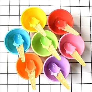 Chén làm slime có muỗng cưng xỉu