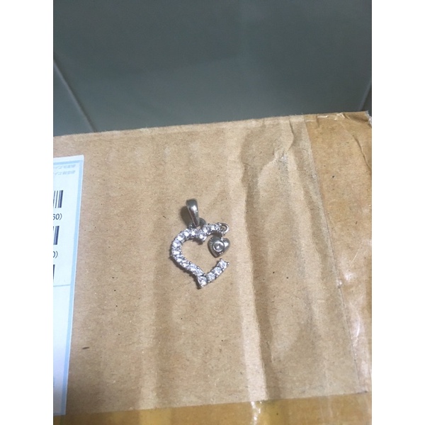 Mặt dây chuyền hình tim phối đá trắng si tuyển Nhật