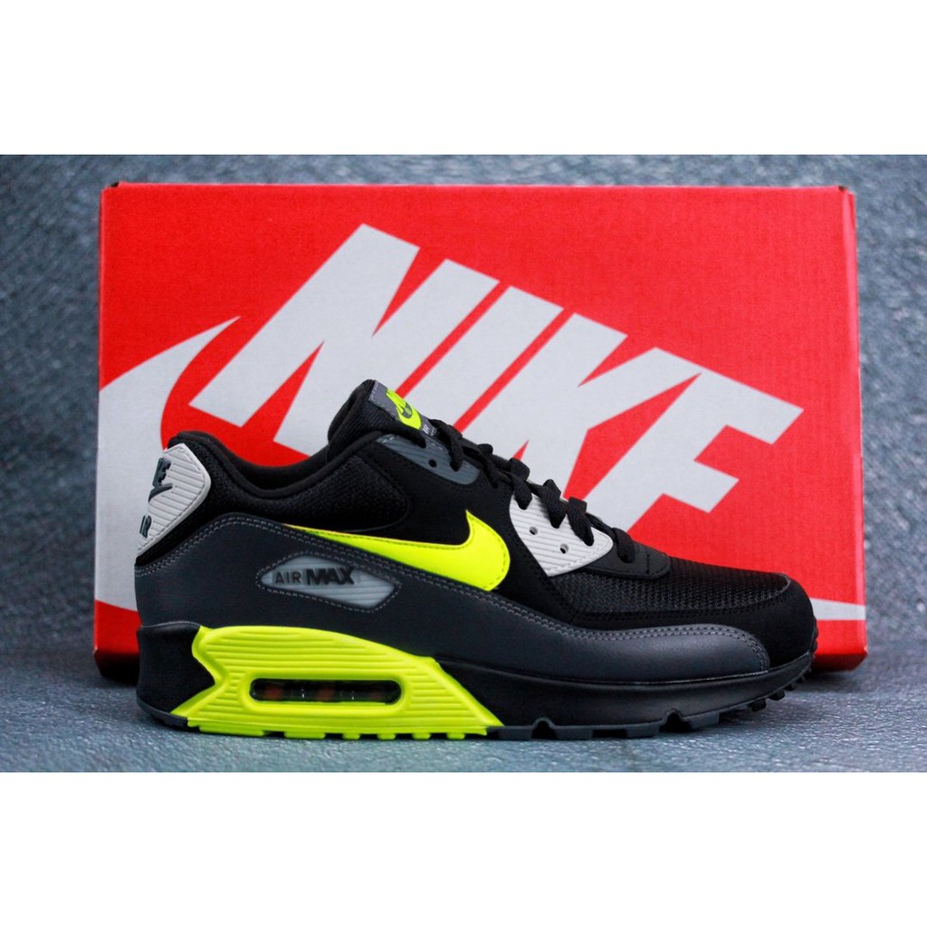 Air max 90 Essential order