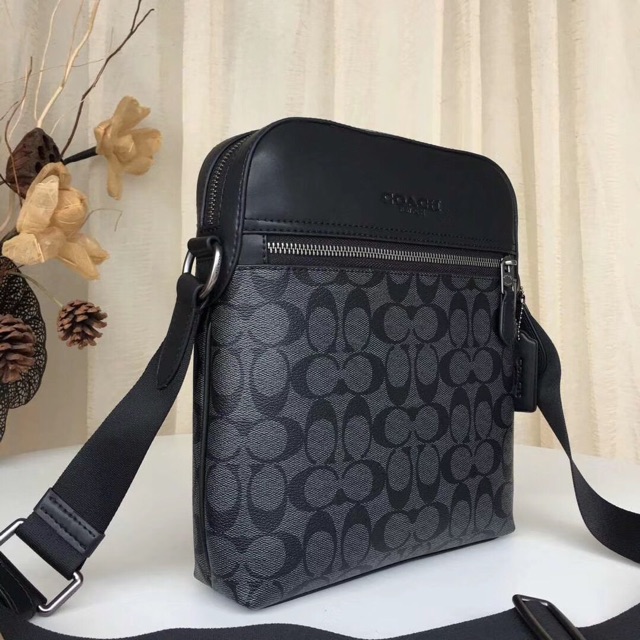 Túi đeo chéo Coach for men