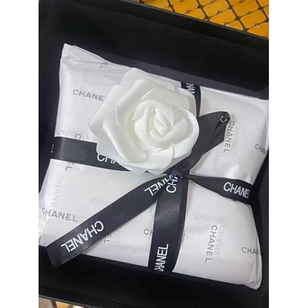 Khăn CHANEL hộp đầy đủ (Oder )
