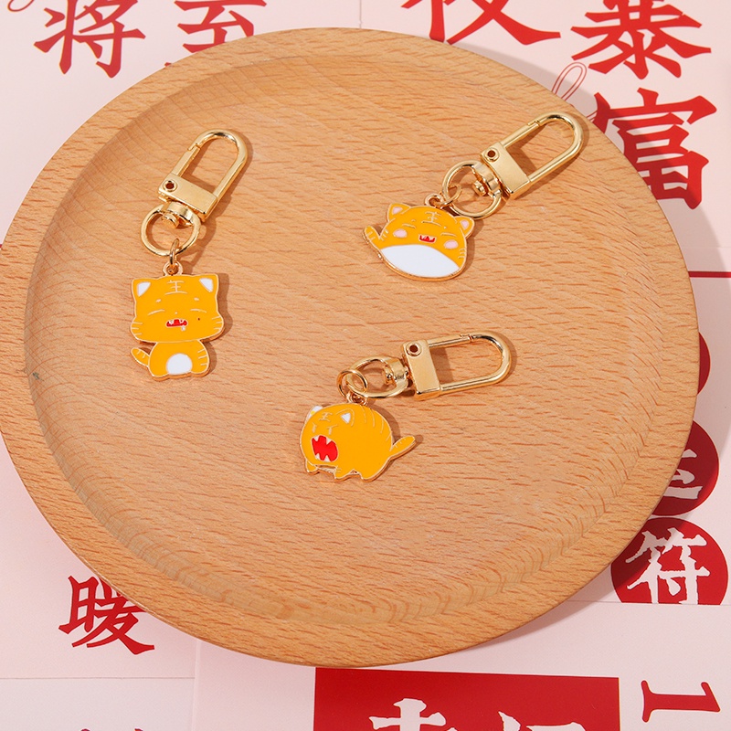 Móc Khóa 14 Kiểu Dáng Khác Nhau Dễ Thương Dùng Làm Quà Tặng Cho Cặp Đôi