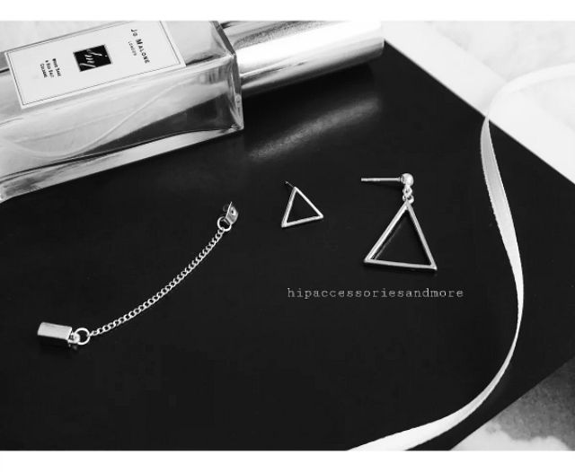 Khuyên tam giác lệch