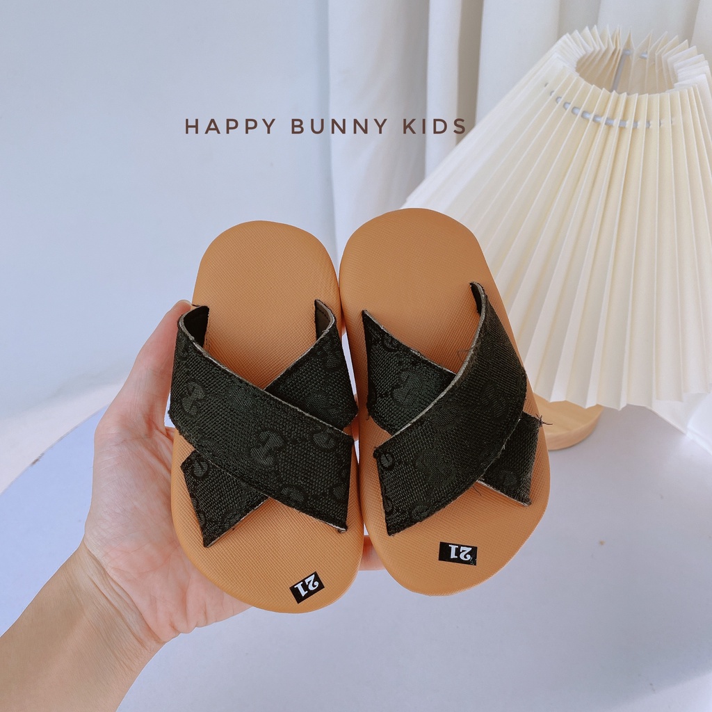 Dép Lê Quai Chéo Họa Tiết Thêu Mờ Cho Bé Trai KB140
