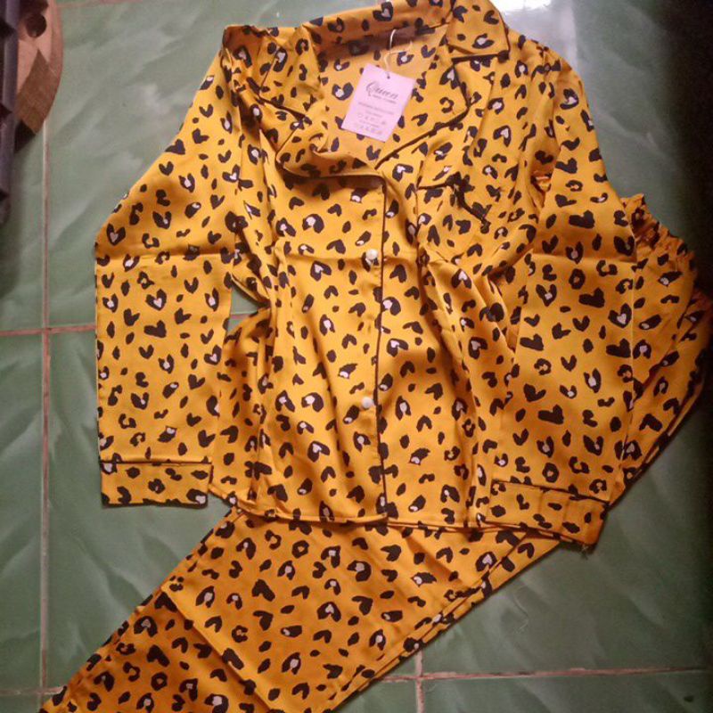 Thanh lý bộ satin beo