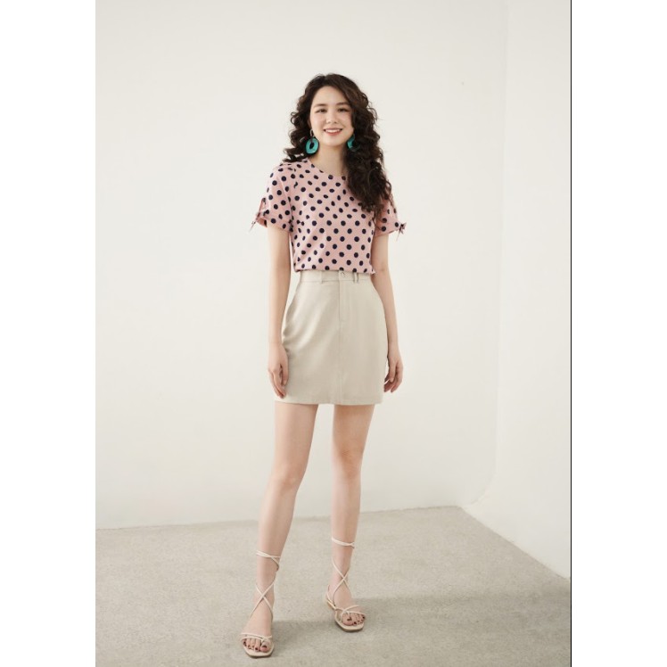 Áo sơ mi basic chấm bi trắng tay buộc nơ 1AO2086 ADORE DRESS