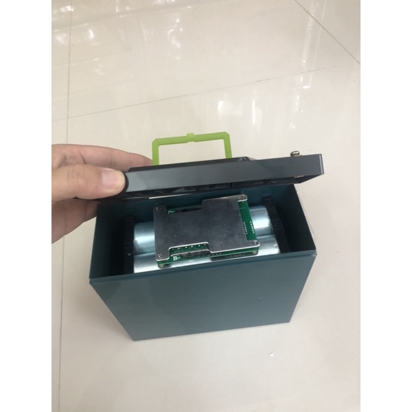 Ắc quy pin sắt 32Ah + sạc, siêu bền, nhẹ.