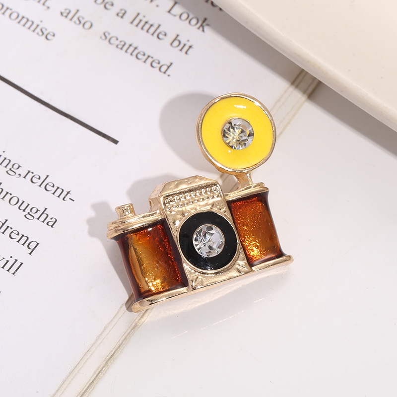 Ghim Cài Áo Hình Giỏ Hoa Đính Đá Phong Cách Vintage Thời Trang 2022 Dành Cho Nữ