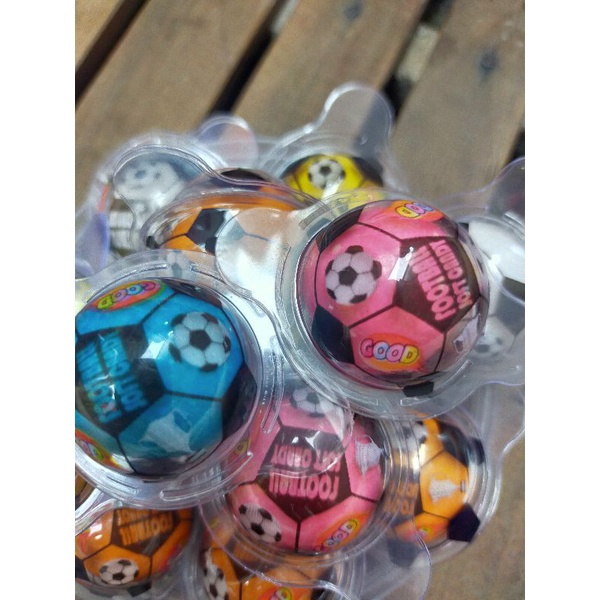 Lẻ  1v dẻo mắt cao su có nhân đủ loại thơm ngon.