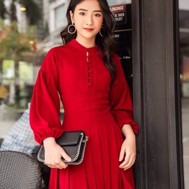 Đầm xòe tay phồng phối dập ly Chất liệu: chất cát đẹp Màu sắc: y hình Freesize. Hàng thiết kế