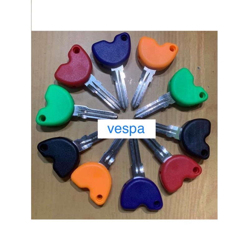 Vỏ chìa khoá xe VESPA ( có hộc nhét chíp , đủ màu hợp phong thuỷ )