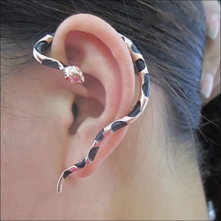 1 chiếc bông tai hình con rắn đỏ thời trang