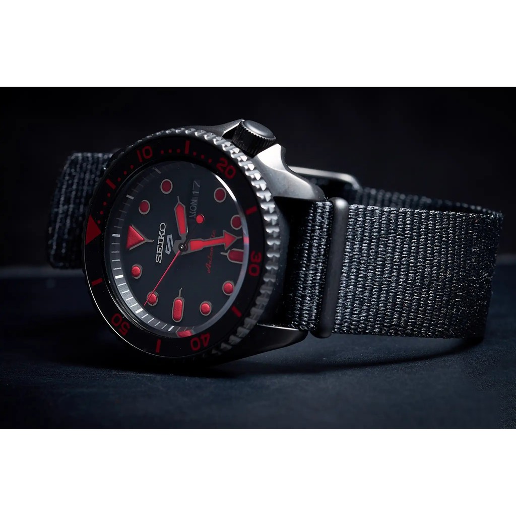 Đồng hồ nam SEIKO 5 AUTOMATIC SPORT SRPD83K1