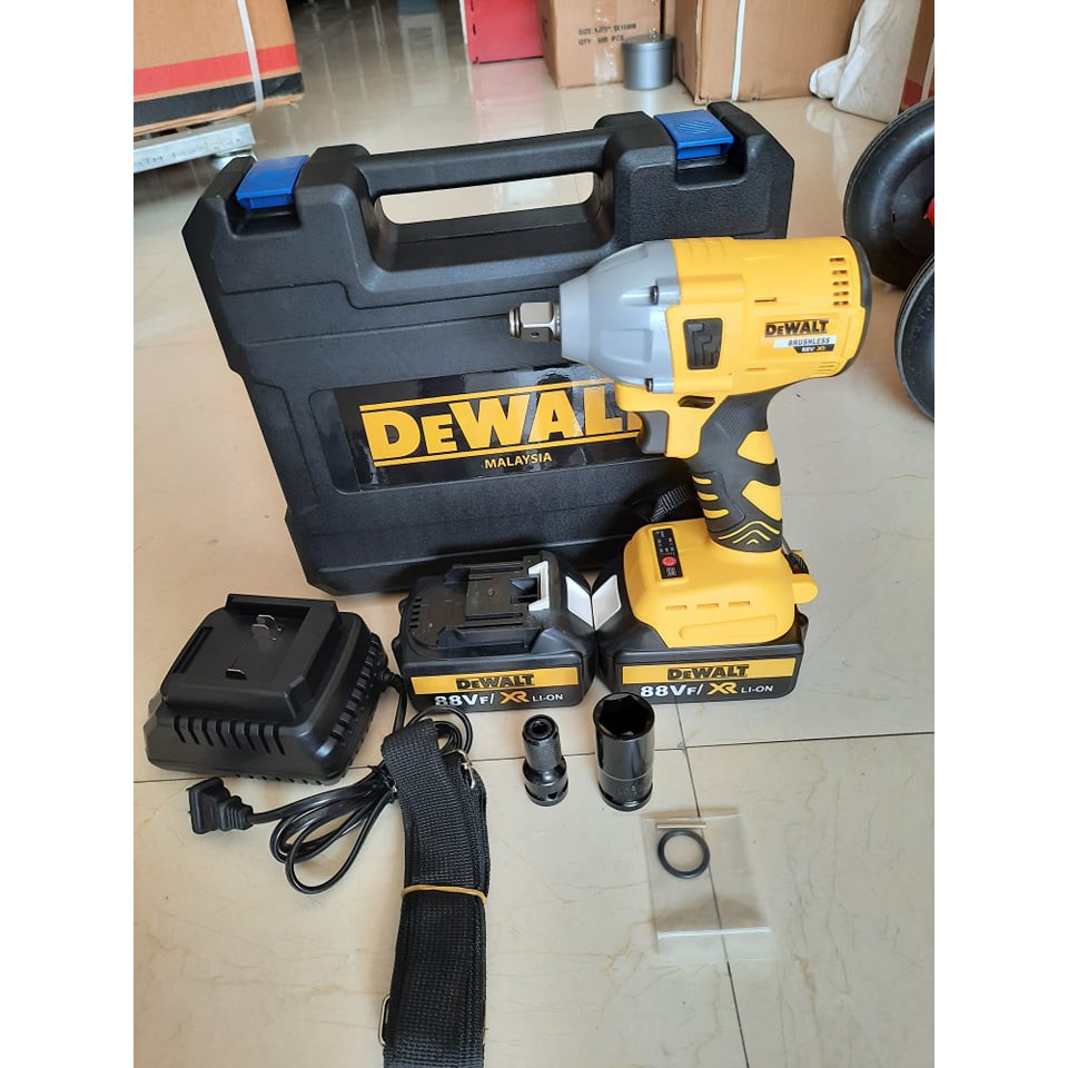 máy siết dewalt 99v