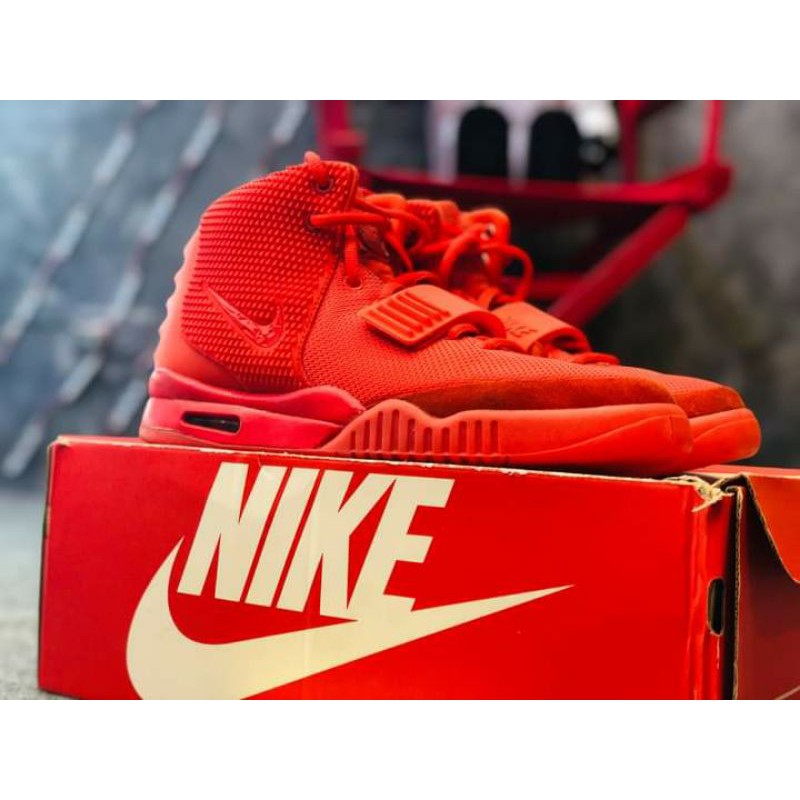 Giày Nike Yeezy 2 Red October Hàng Chính Hãnh | Shopee Việt Nam