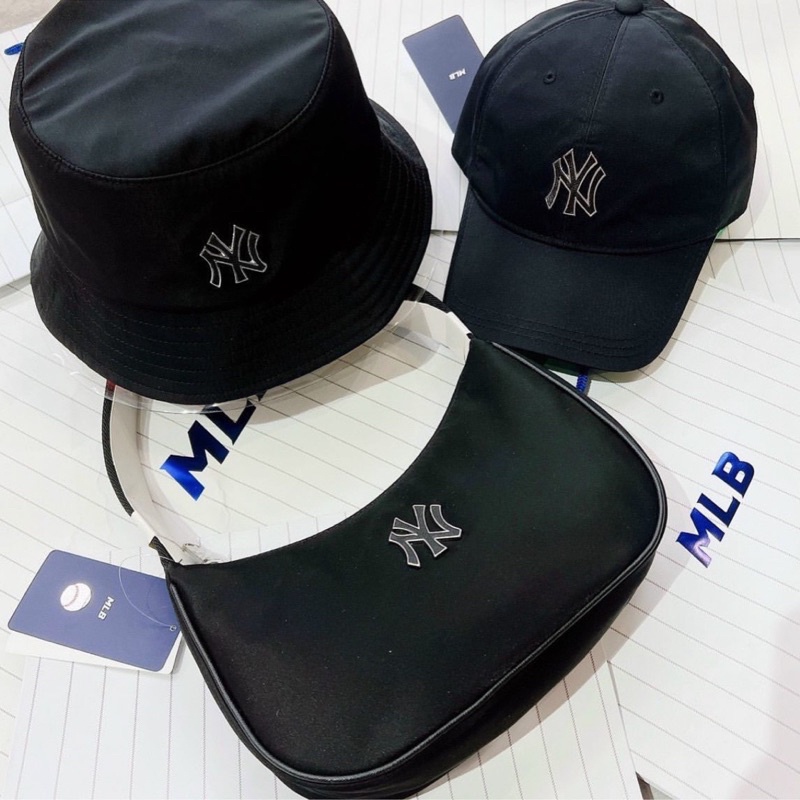 Túi Đeo Vai Nylon Black Đen Siêu Xuất Dư