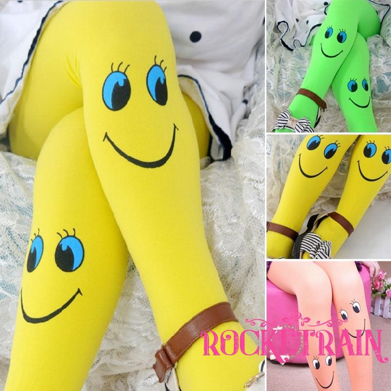 Quần tất in hình ngôi sao cho bé gái