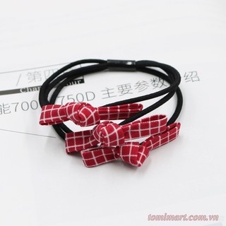 Cột tóc thắt nơ