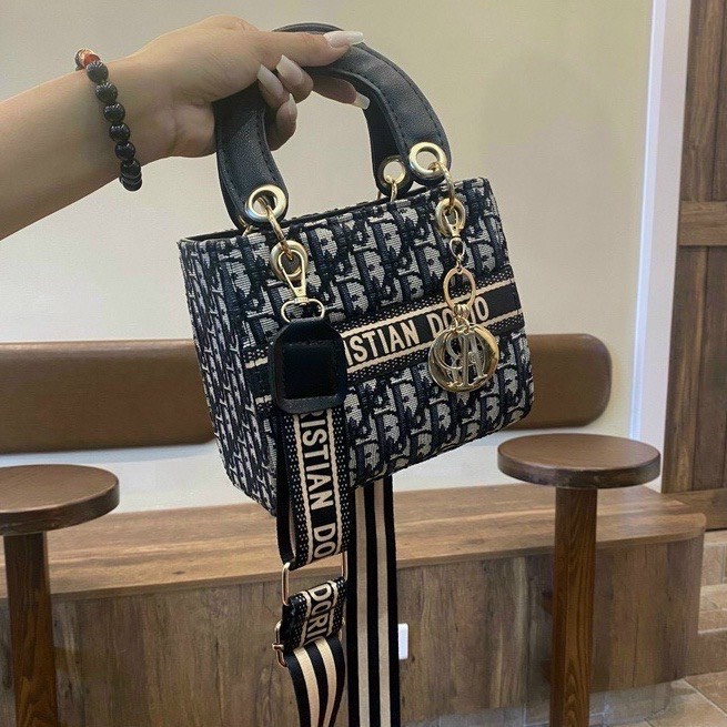 Túi xách đeo chéo nữ  thổ cẩm thời trang giá rẻ đẹp đi chơi phong cách hàn quốc Samsora store KN2559