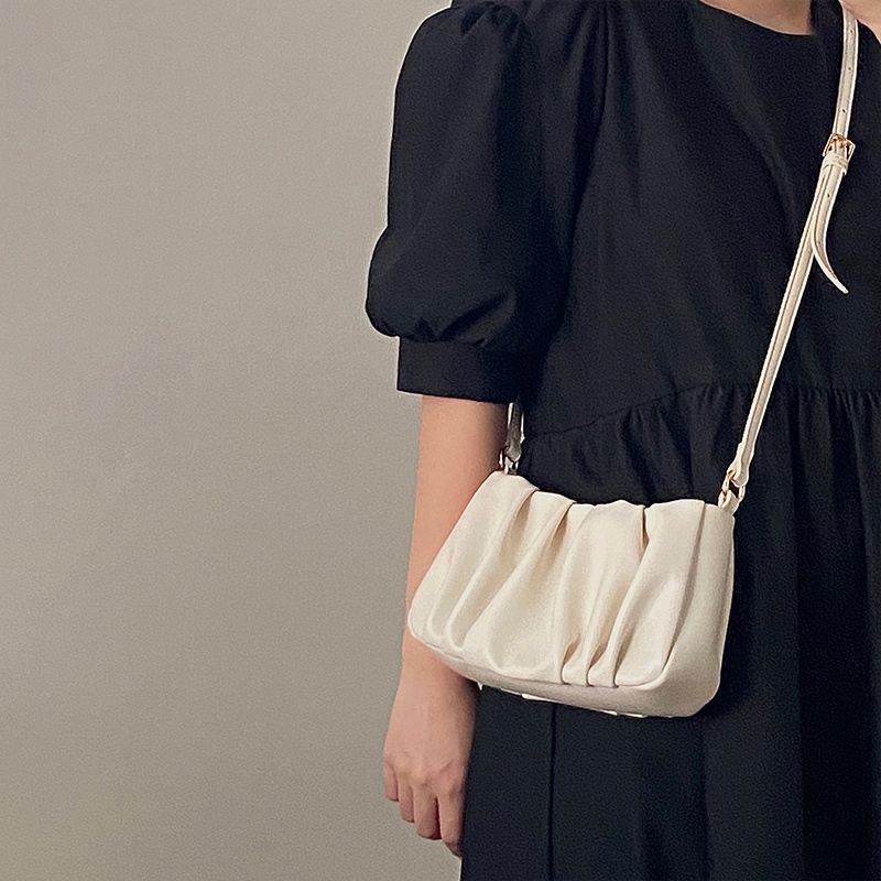 Túi xách 
IELGY dây xích bằng da mềm màu trơn đơn giản sành điệu thoải mái cho nữ