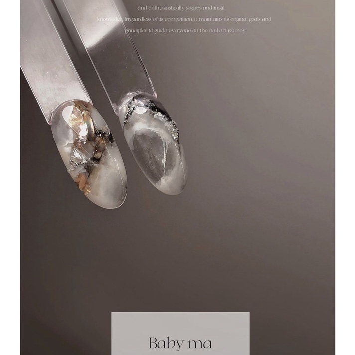 Gel nhũ chuyen tán tia và điểm vân đá
