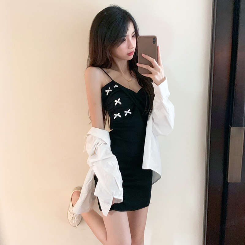 Đầm hai dây dệt kim ZHELIHANGFEI màu đen đính nơ ôm dáng quyến rũ