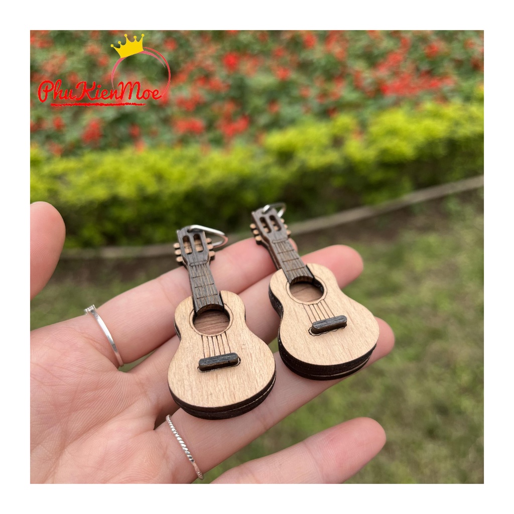 Móc chìa khóa hình cây đàn guitar mini làm bằng gỗ handmade