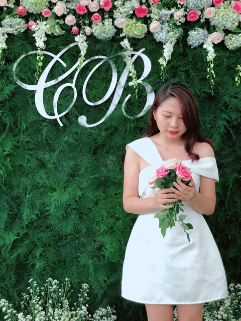 Đầm trễ vai An Lavi