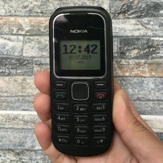 Điện thoại Nokia 1280 cũ thay vỏ mới.