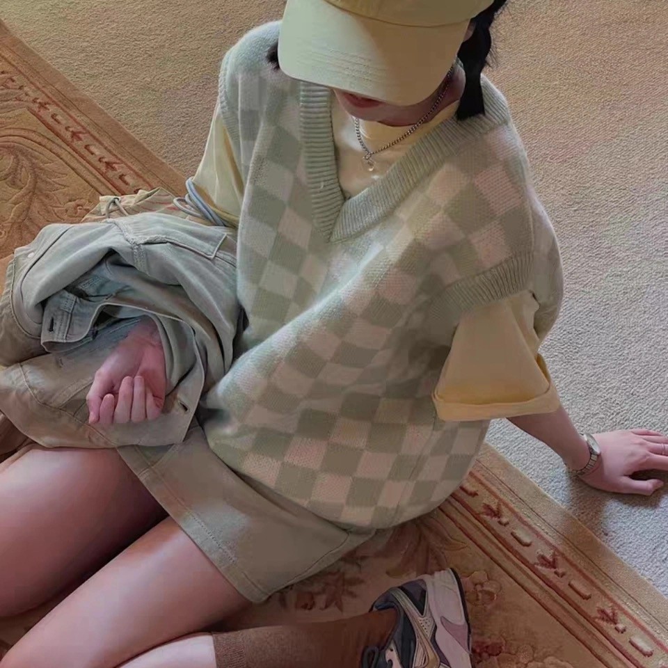 Áo gile len form rộng cổ tim hoạ tiết caro phong cách ulzzang có 4 màu đặc sắc SẴN XANH LÁ,ĐEN,HỒNG | BigBuy360 - bigbuy360.vn