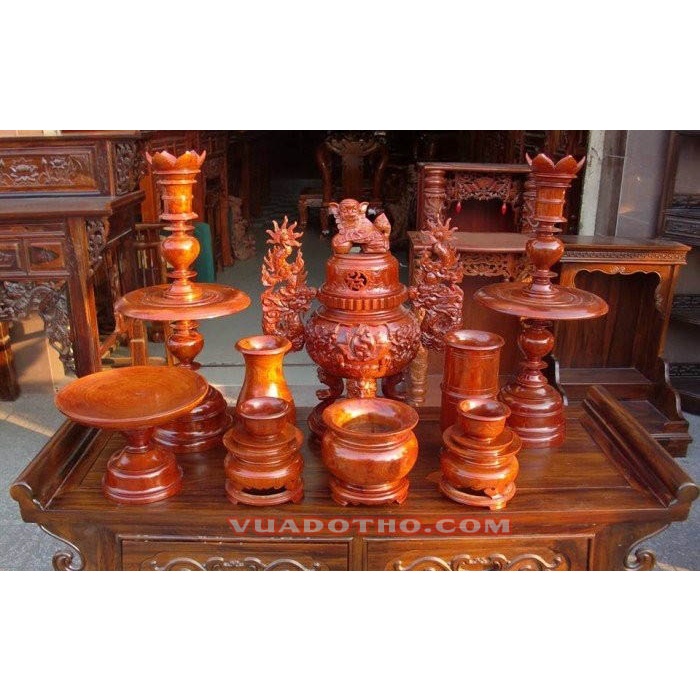 Bộ đồ thờ 9 món gỗ Hương gia lai Bộ Lư Thờ 9 Món Gỗ Hương Loại Đục Chạm